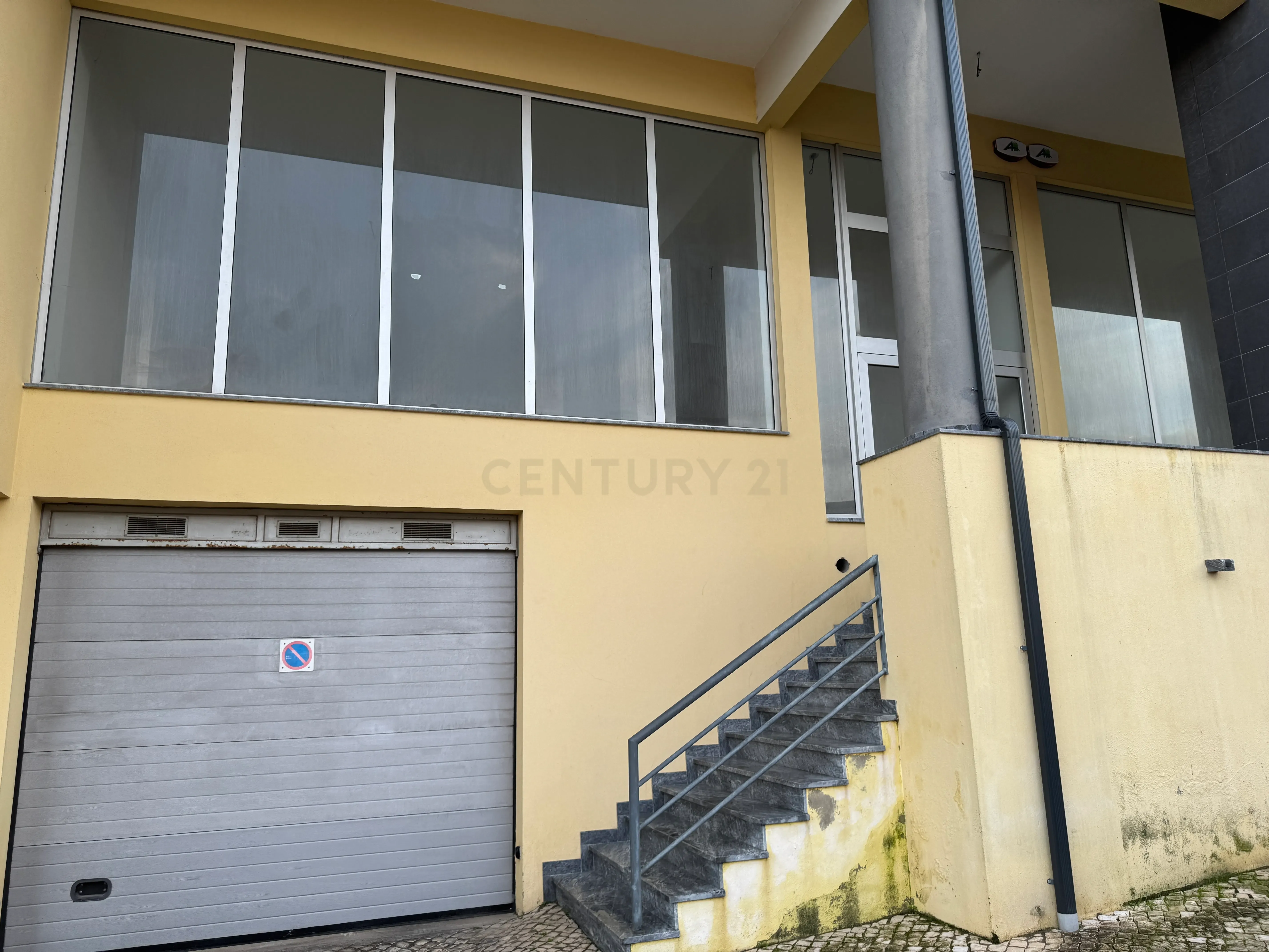 Fotografia 8 de Loja / armazém em Torres Novas com bons acessos