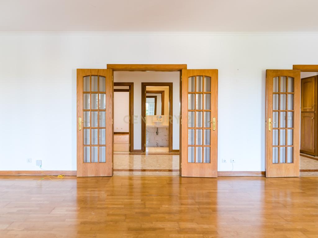 Apartamento T4 | Quinta Da Beloura - Image 8