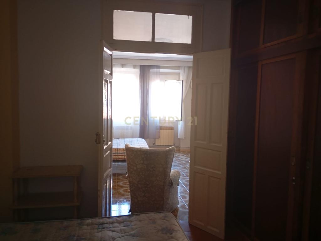 Apartamento Espetacular em Cáceres com Vista e Varandas - Image 37