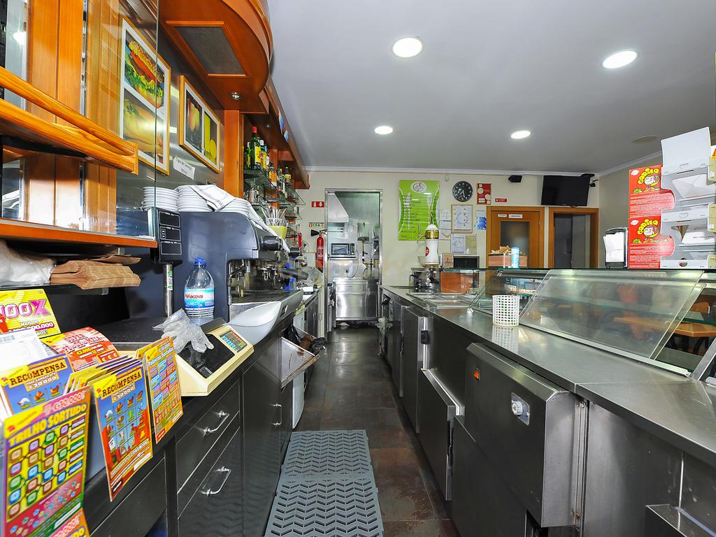 Trespasse de Café-Snack em Carnaxide. Excelente oportunidade de negócio - Image 19