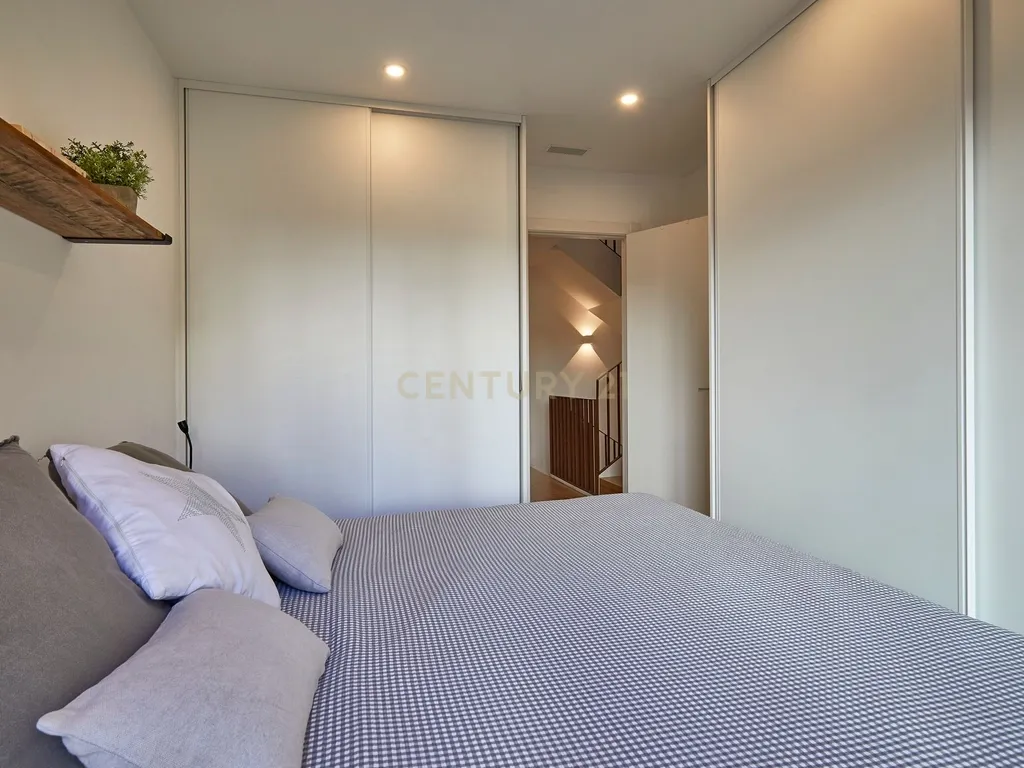 Casa Espetacular no Centro de Tiana - Image 25