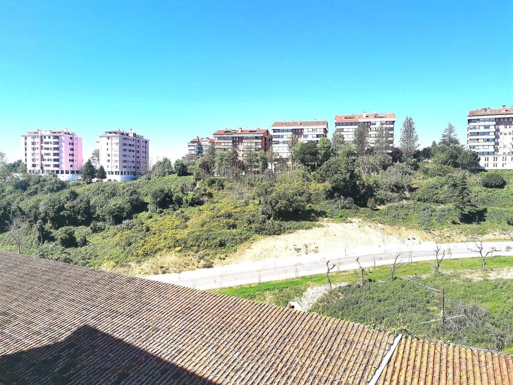 Apartamento T1 c/ garagem- Bairro de Celas - Image 18
