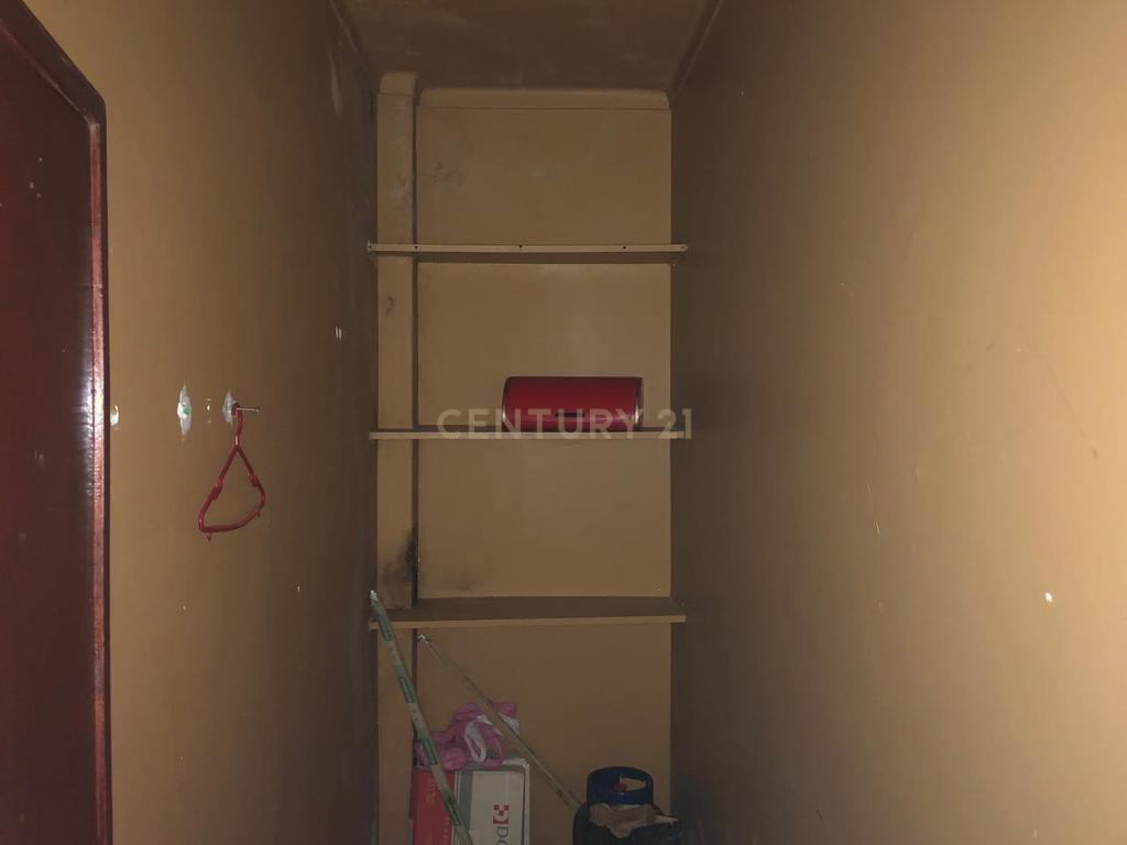 Apartamento T1 com Terraço de 125 m² no Centro do Barreiro - Image 10