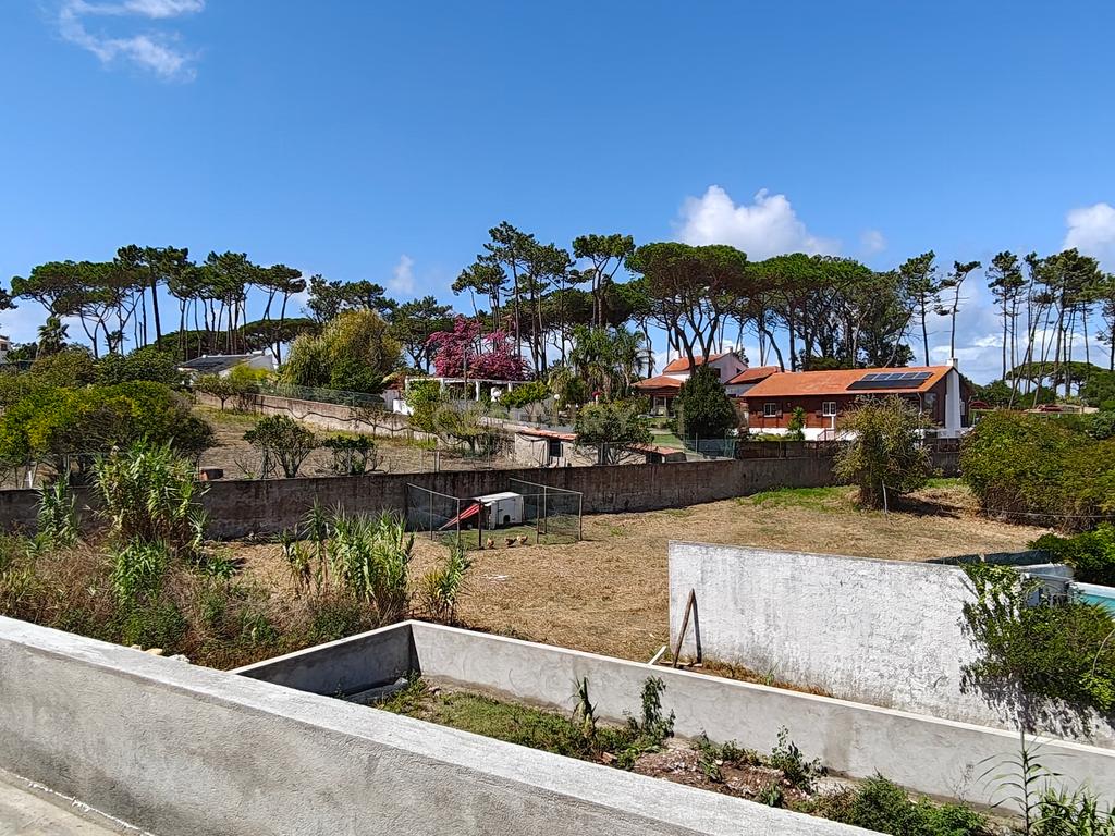 Moradia T4 Geminada, entre Gouveia e Fontanelas, em Sintra! - Image 19