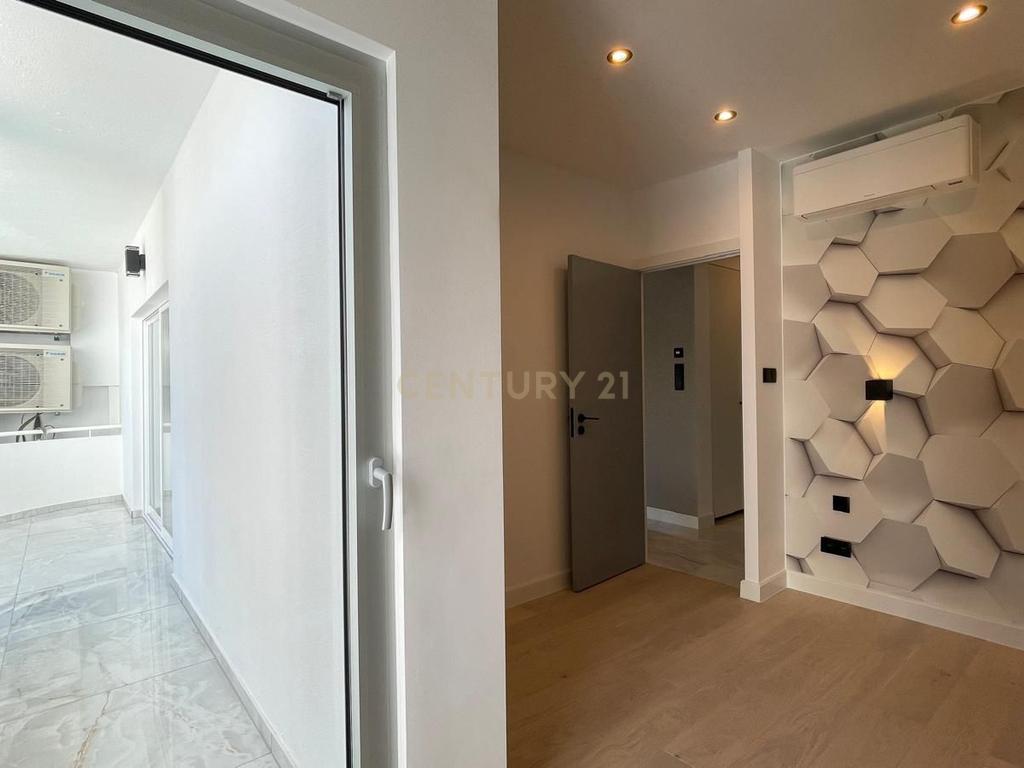 T2+1 em Vilamoura | Totalmente Renovado (2025) | Luxo e Piscina a Minutos da Marina - Image 17