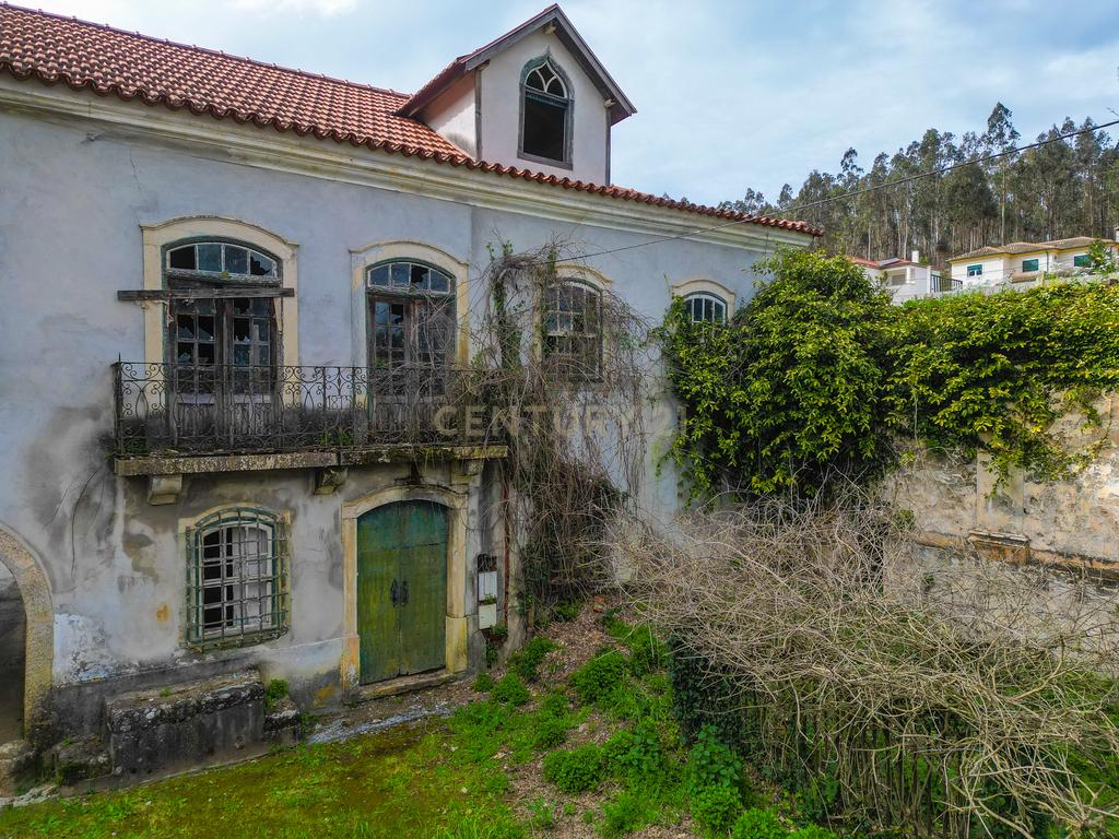 Quinta para Recuperação em Mortágua com 17 Divisões - Image 4