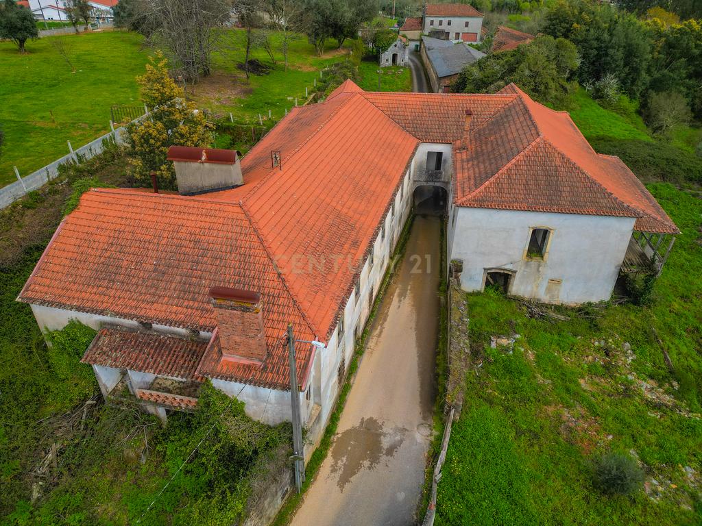 Quinta para Recuperação em Mortágua com 17 Divisões - Image 22