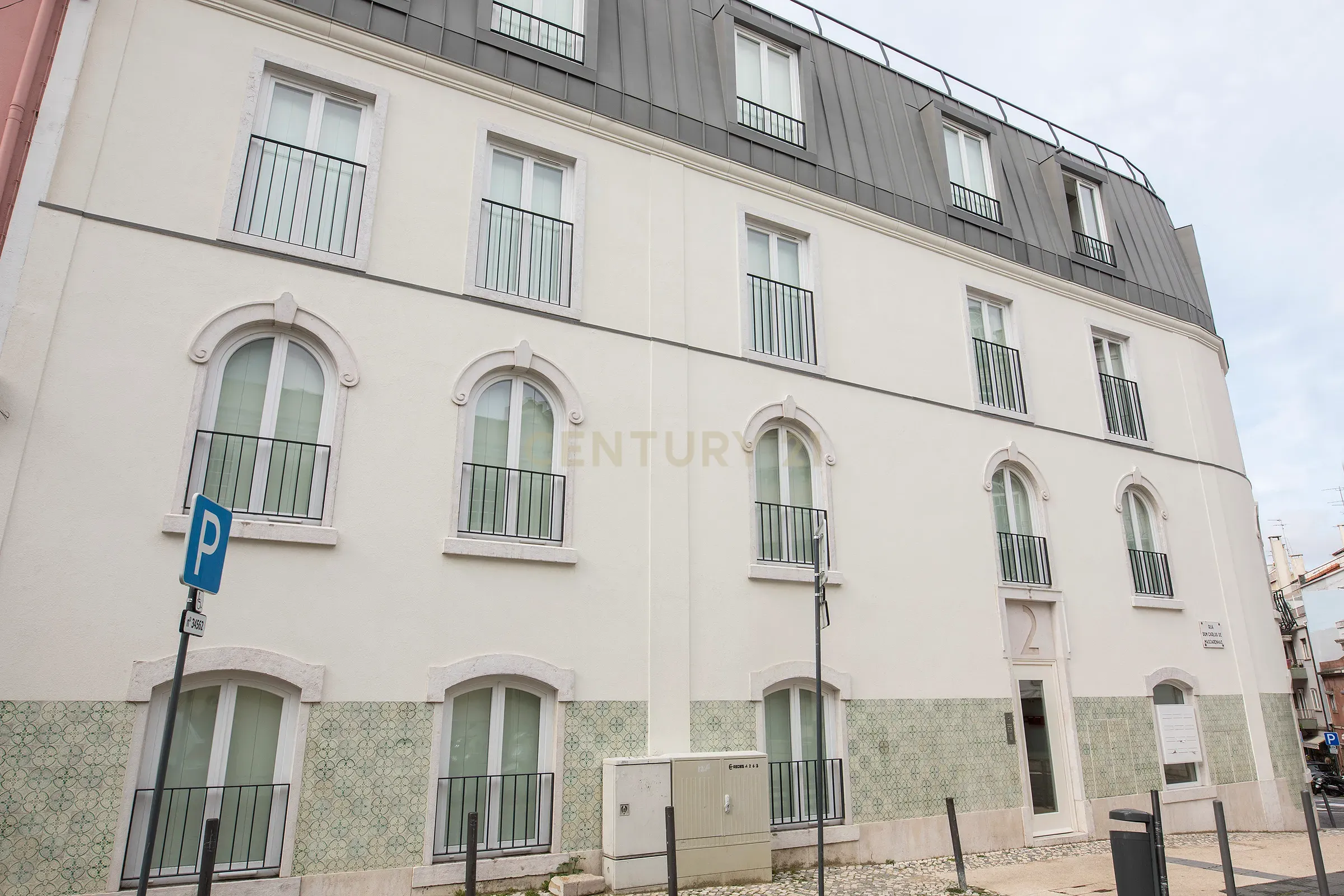Apartamento T2 Novo em Campolide - Image 13