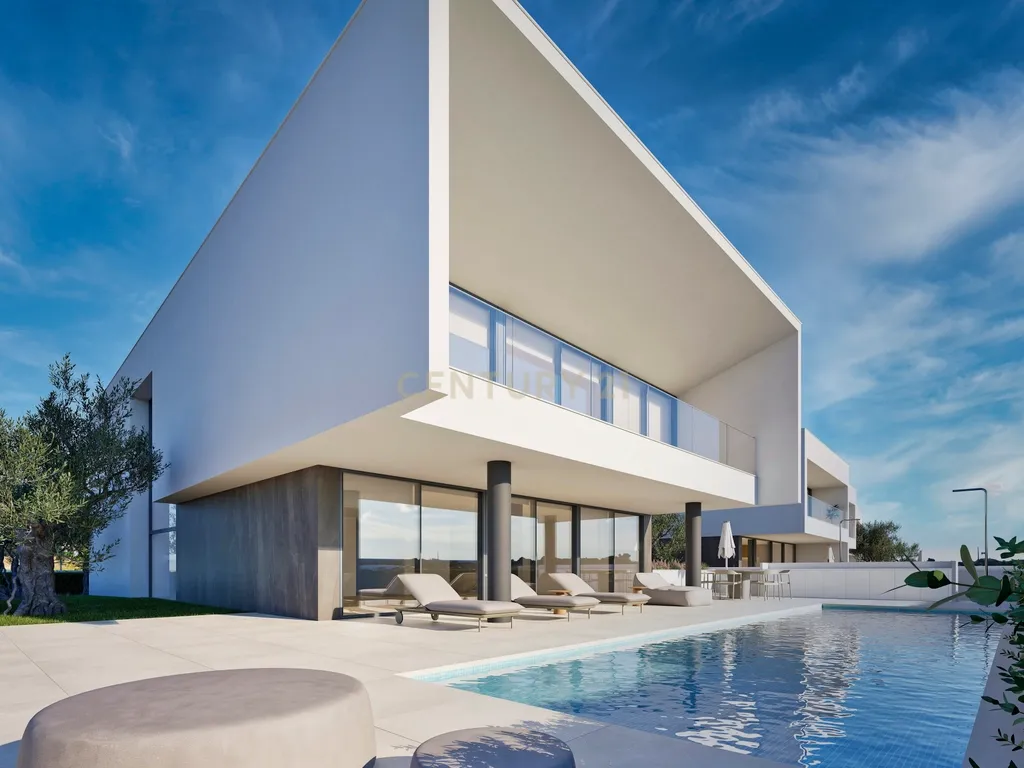 Moradia T4 de Luxo com piscina, em Lagos com Vistas Deslumbrantes para o mar a 300m da Praia. - Image 2