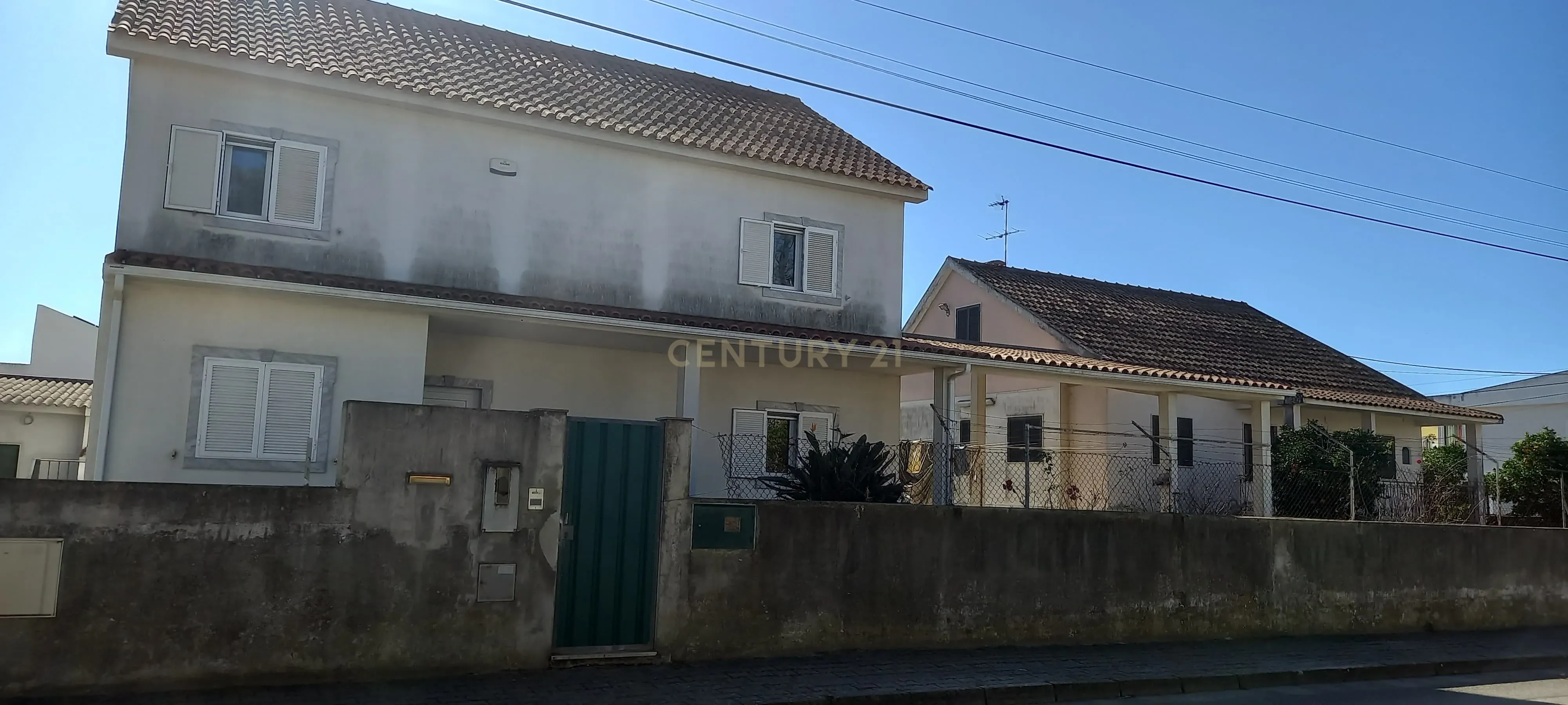 MORADIA TÉRREA T3 COM SÓTÃO E GARAGEM + MORADIA T5 (Benfeitoria) - EM FERNÃO FERRO - Image 59