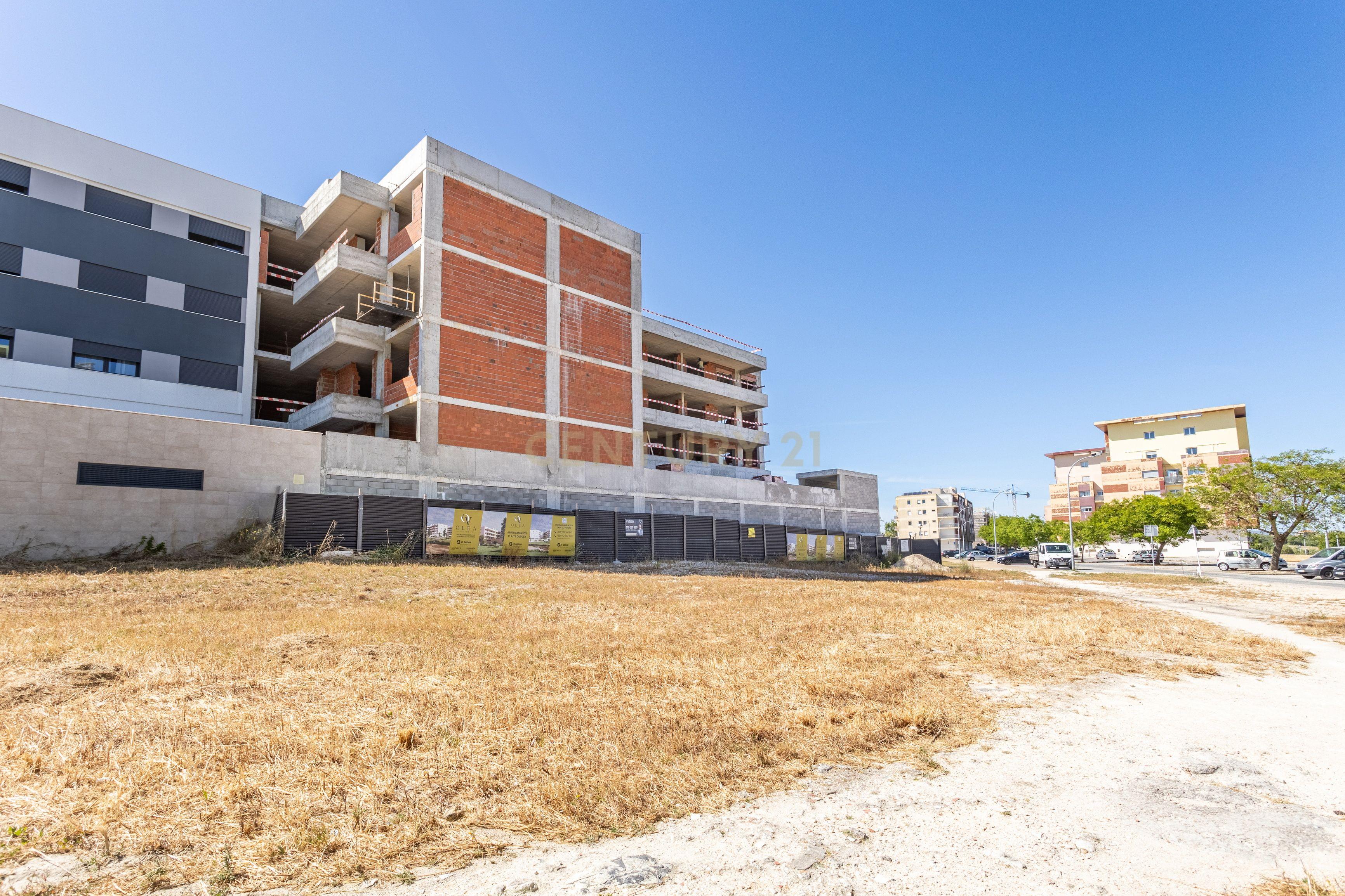 Apartamento T3- Olea Village 16 - Parque das Oliveiras, Camarate - Image 17