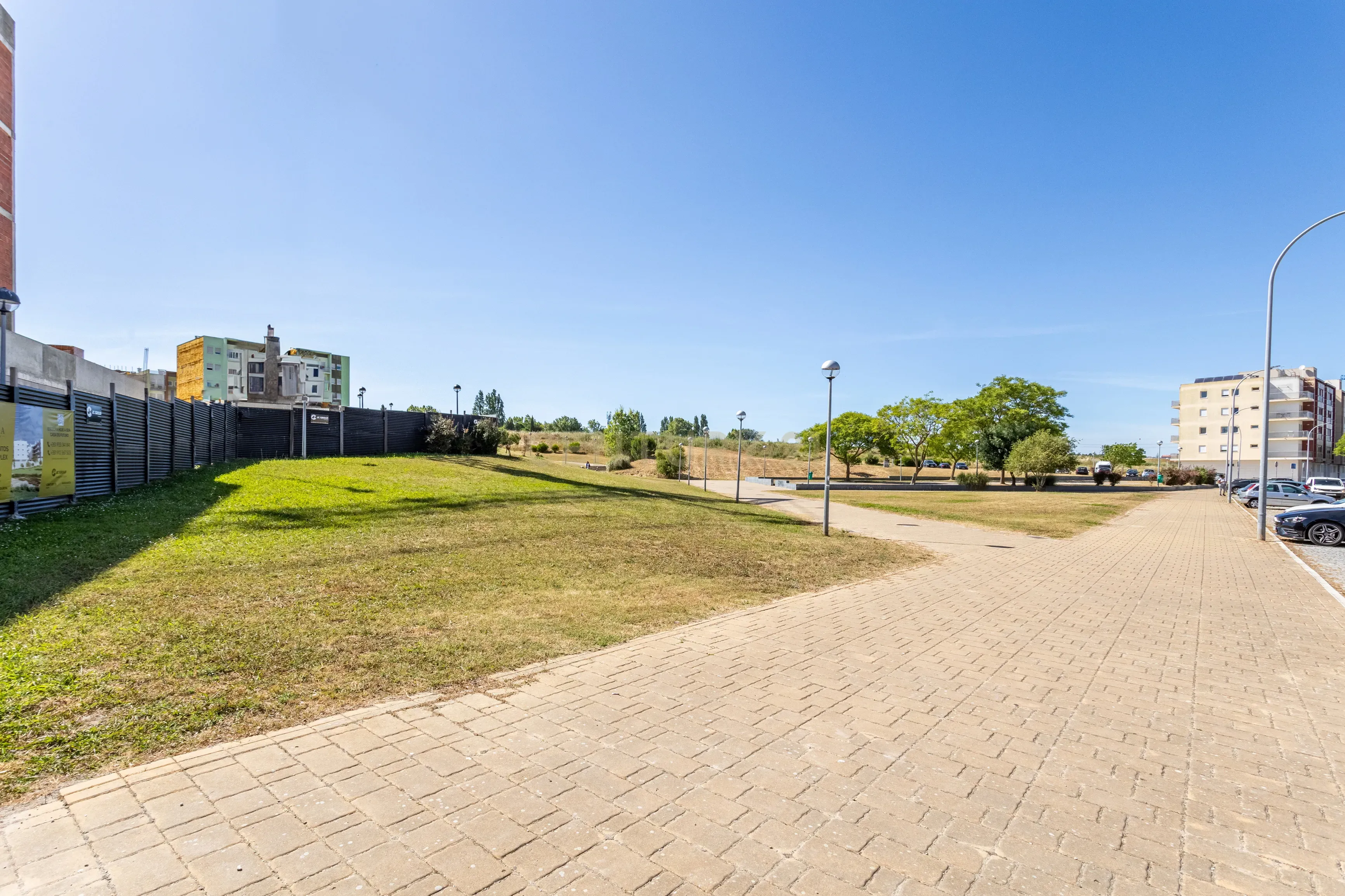 Apartamento T3- Olea Village 16 - Parque das Oliveiras, Camarate - Image 24