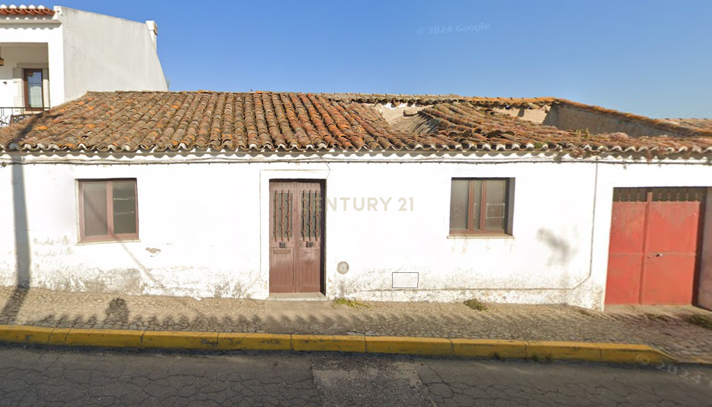 Terreno com Ruína e Projeto Aprovado em Pias, Serpa – Potencial Incrível no Alentejo - Image 1