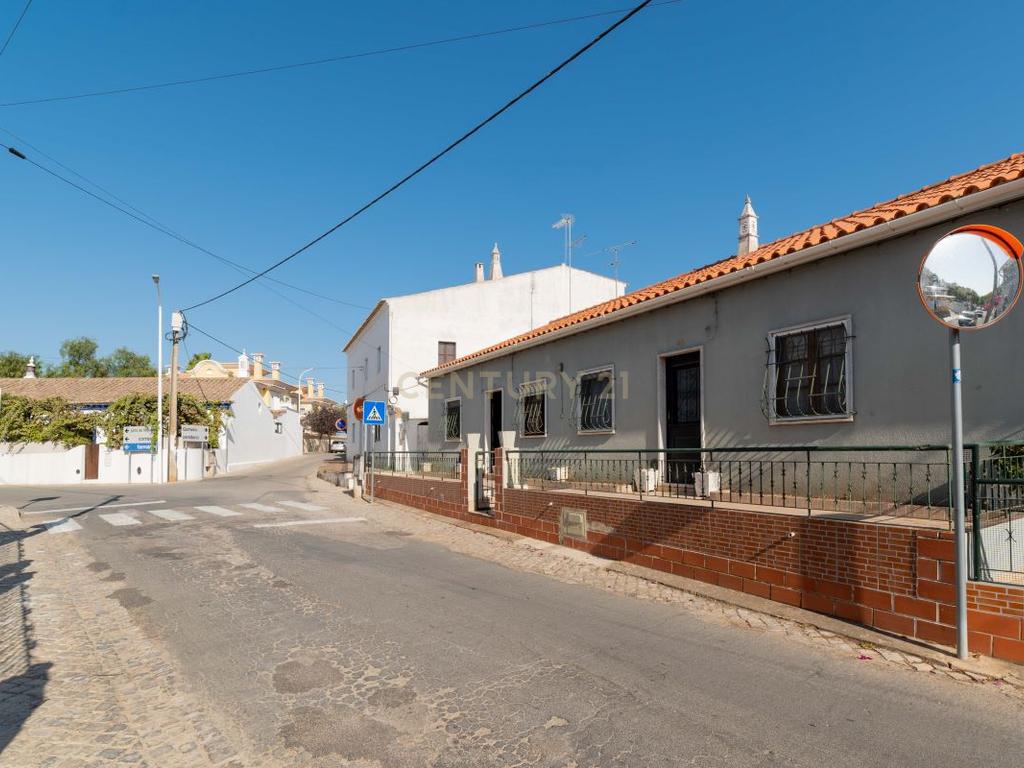 Moradia Térrea T2 + T3 em Conceição de Tavira - Ideal para Investimento ou Habitação Própria - Image 30