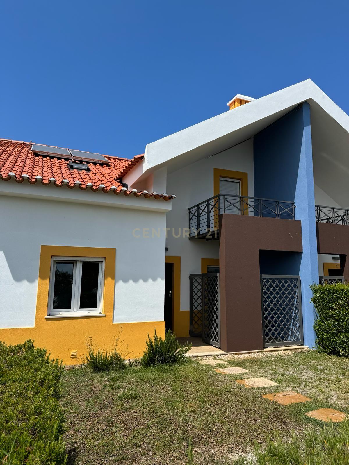 Encantadora moradia de 3 quartos situada no condomínio fechado Casas da Aldeia, em São Francisco da Serra - Image 4