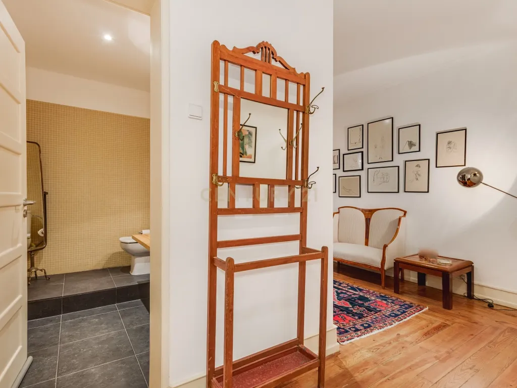 Espetacular T7 no Areeiro, Lisboa - 225m² de Conforto - Image 4