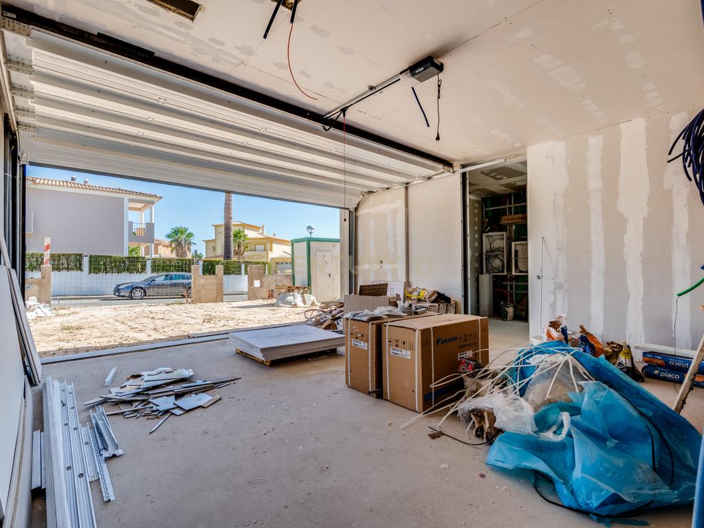 Moradia T5 contemporânea em construção avançada com piscina | Álamos, Guia – Albufeira - Image 34