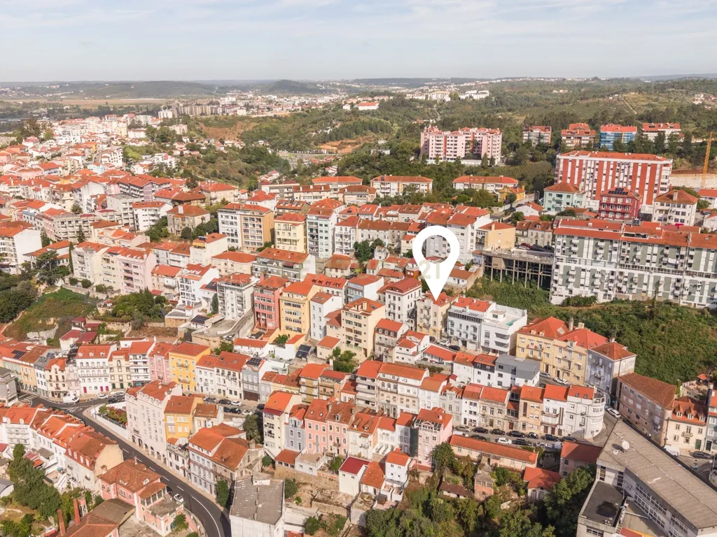 Apartamento T3+1 com varanda | Rua Guerra Junqueiro, Coimbra - Image 25