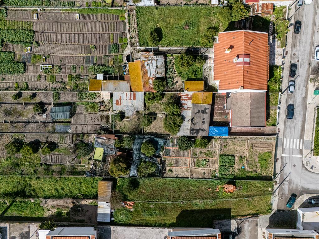 Moradia T3 em Alhos vedros / Moita com terreno de 1320m² - Image 11