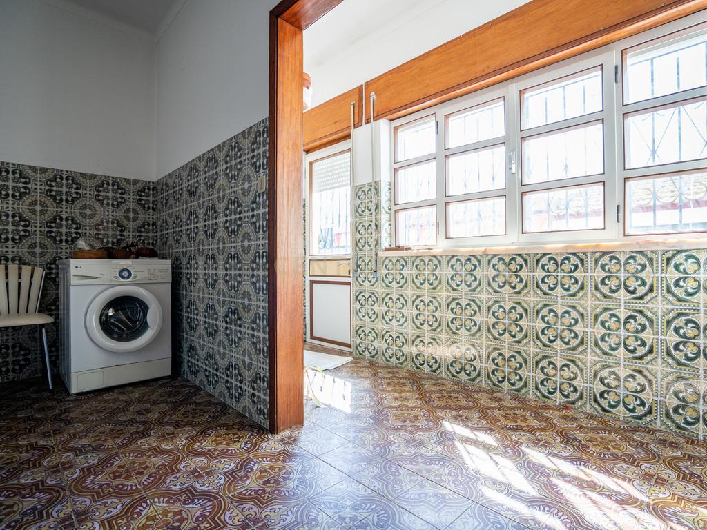 Moradia T3 em Alhos vedros / Moita com terreno de 1320m² - Image 16