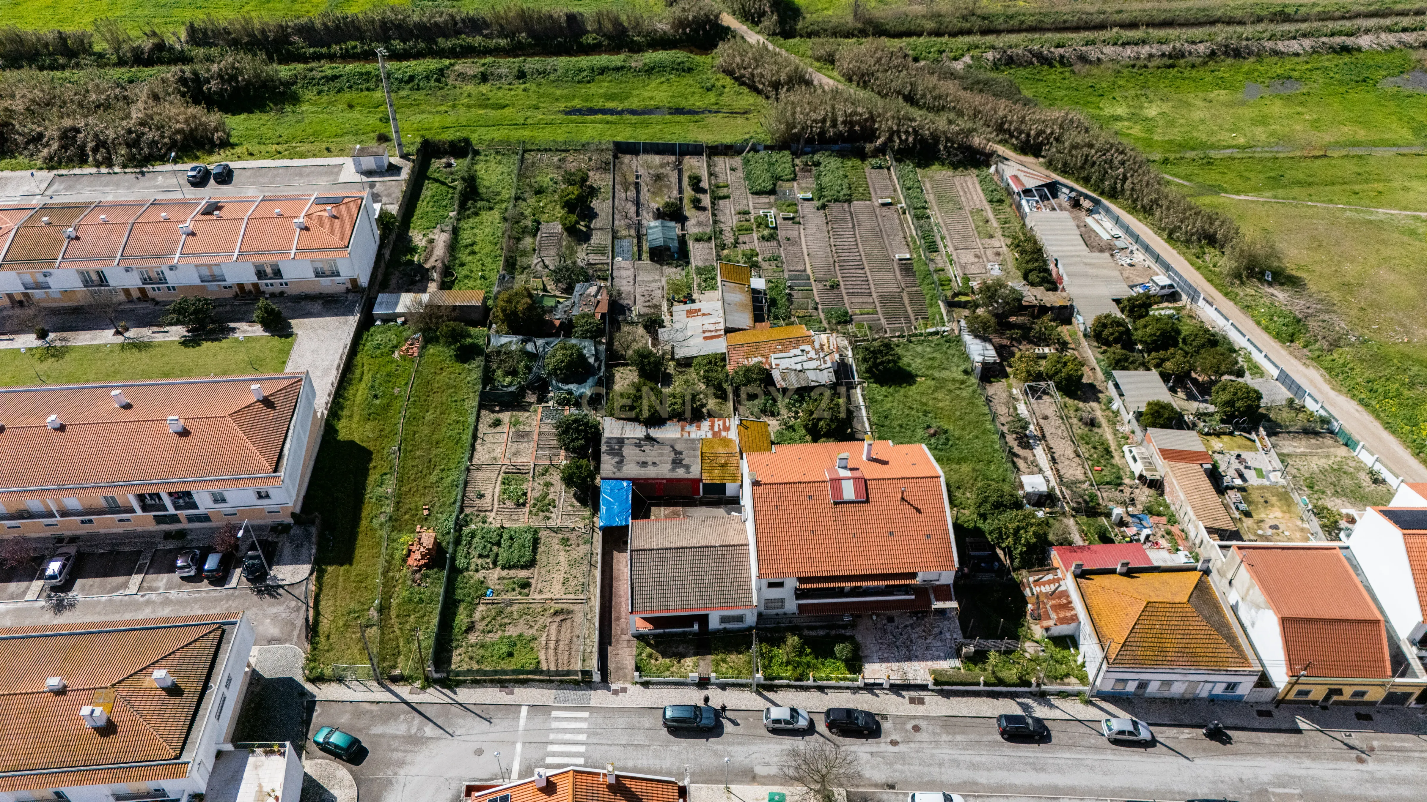 Moradia T3 em Alhos vedros / Moita com terreno de 1320m² - Image 4