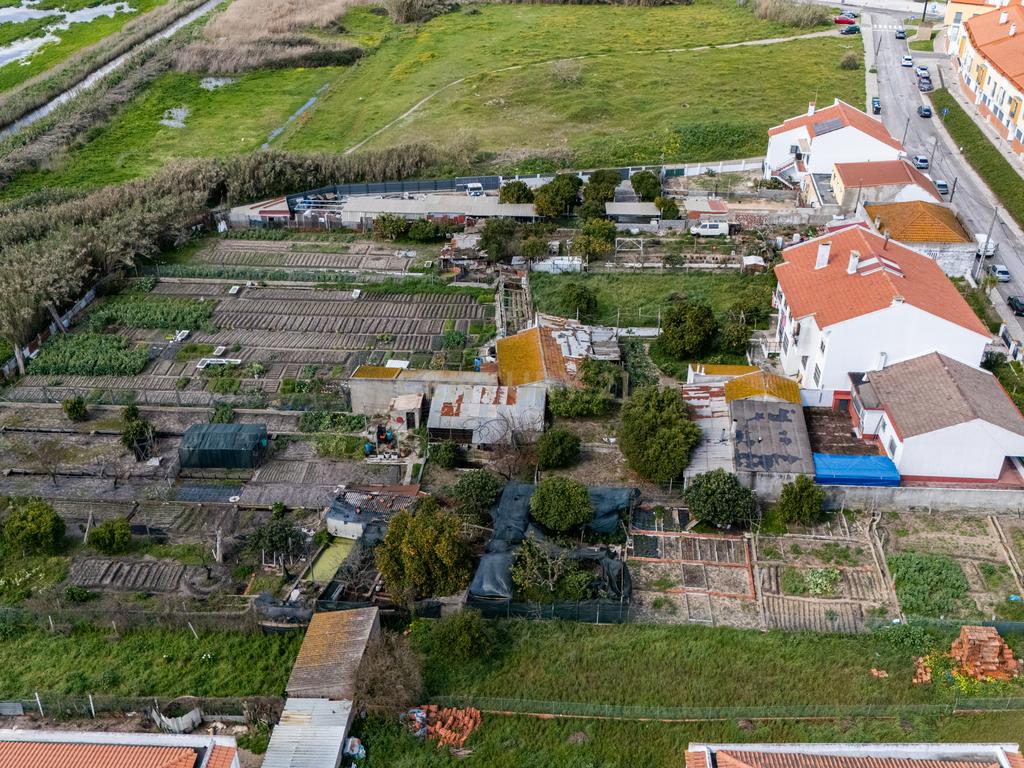 Moradia T3 em Alhos vedros / Moita com terreno de 1320m² - Image 31