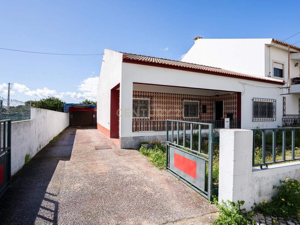 Moradia T3 em Alhos vedros / Moita com terreno de 1320m² - Image 30