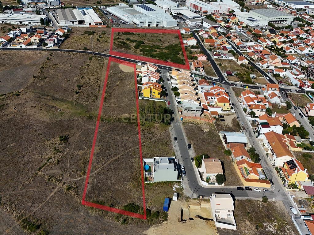 Terrenos com 28.520m2 no Concelho de Cascais - Image 1