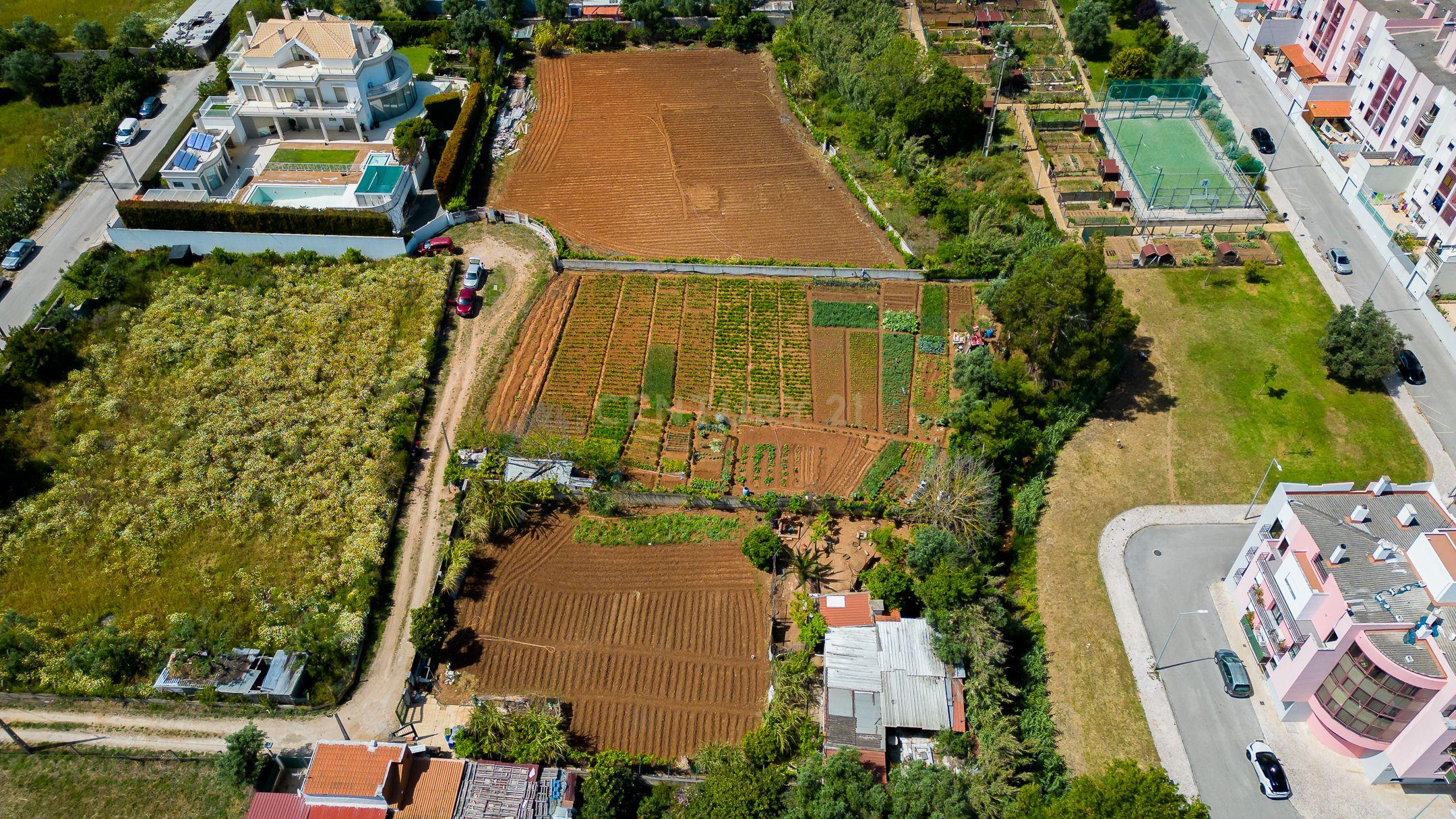 Land for sale in Vila Franca de Xira, Portugal — €428,000