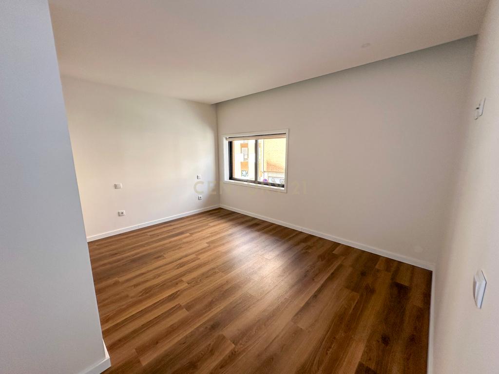 Apartamento Novo em Paredes com 3 Quartos e 2 Casas de Banho - Image 13