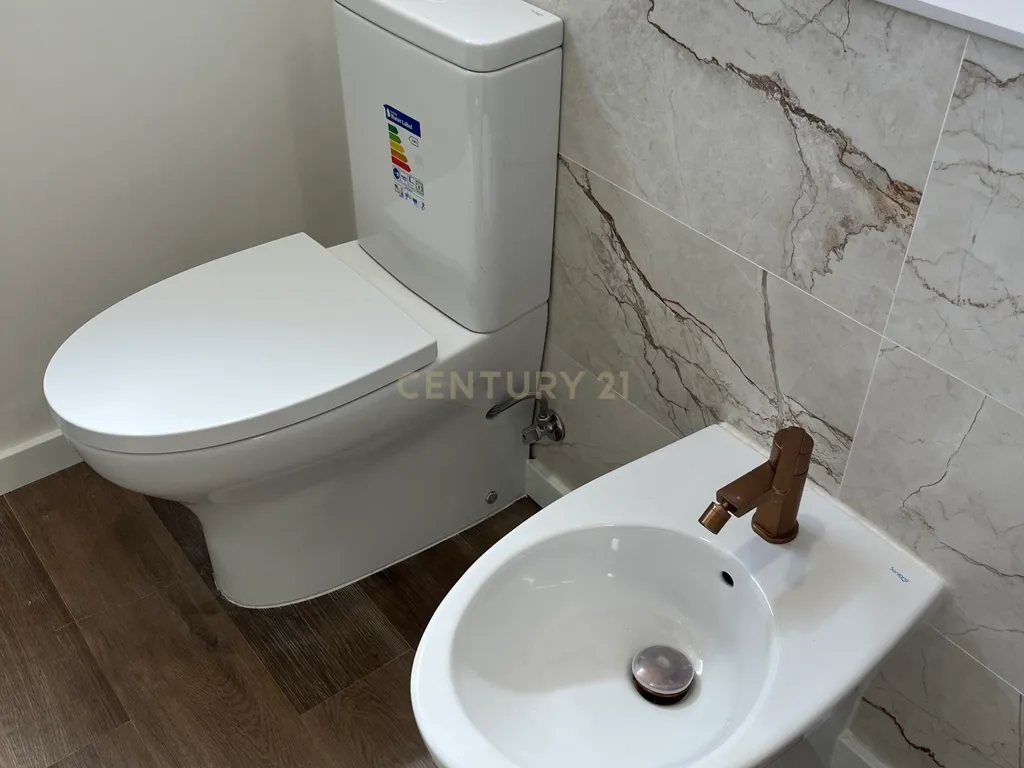 Apartamento T2 totalmente Remodelado. - Image 64