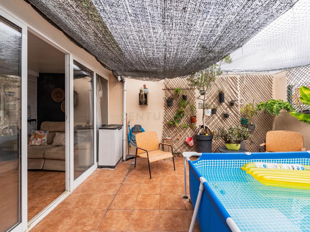 T2 com terraço e espaço adicional | Laranjeiro - Image 26
