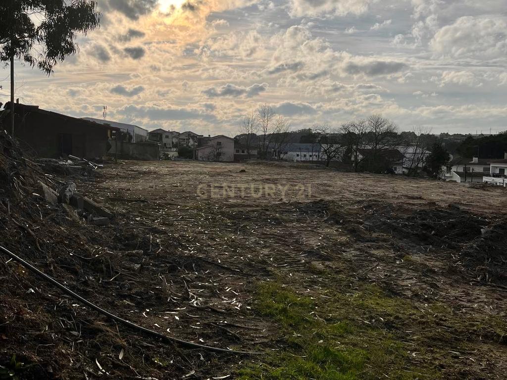 Terreno Urbanizável em Paços de Ferreira - Image 10