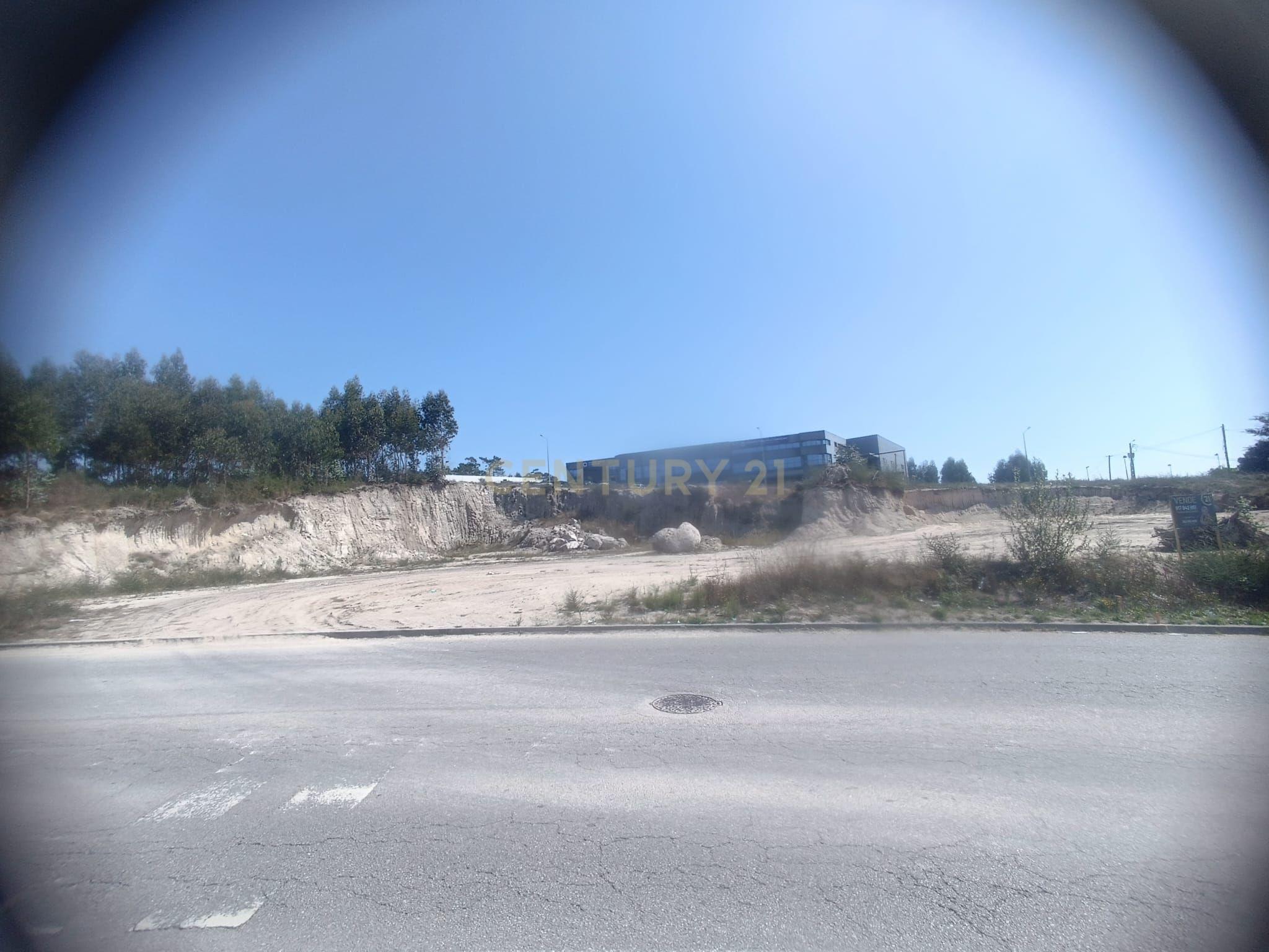 Land for sale in Paços de Ferreira, Portugal — €199,000