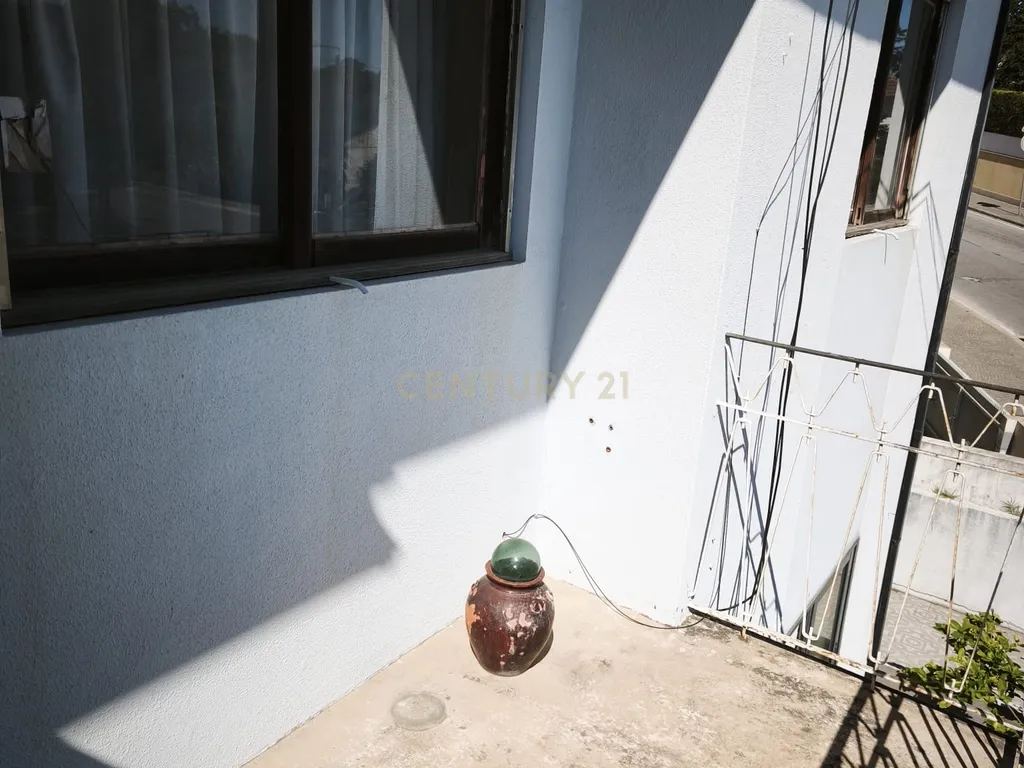🏡 Andar Moradia – Gueifães, Maia - Image 5