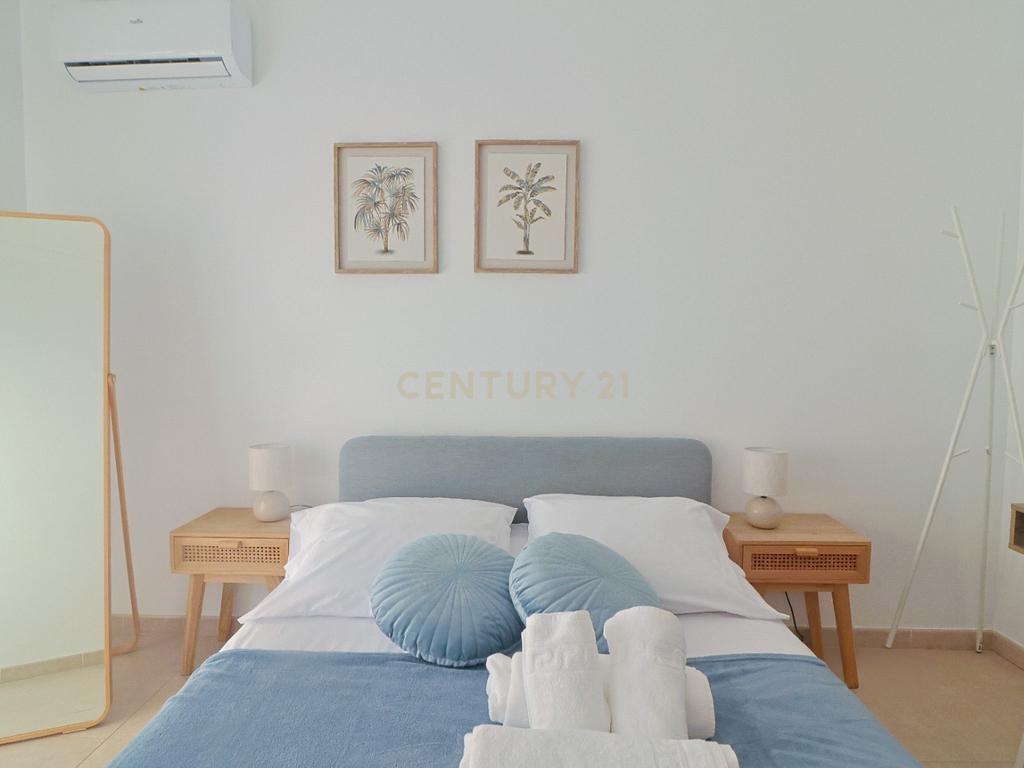 T0+1 mobilado, em condominio c/ piscina, Portimão - Image 10