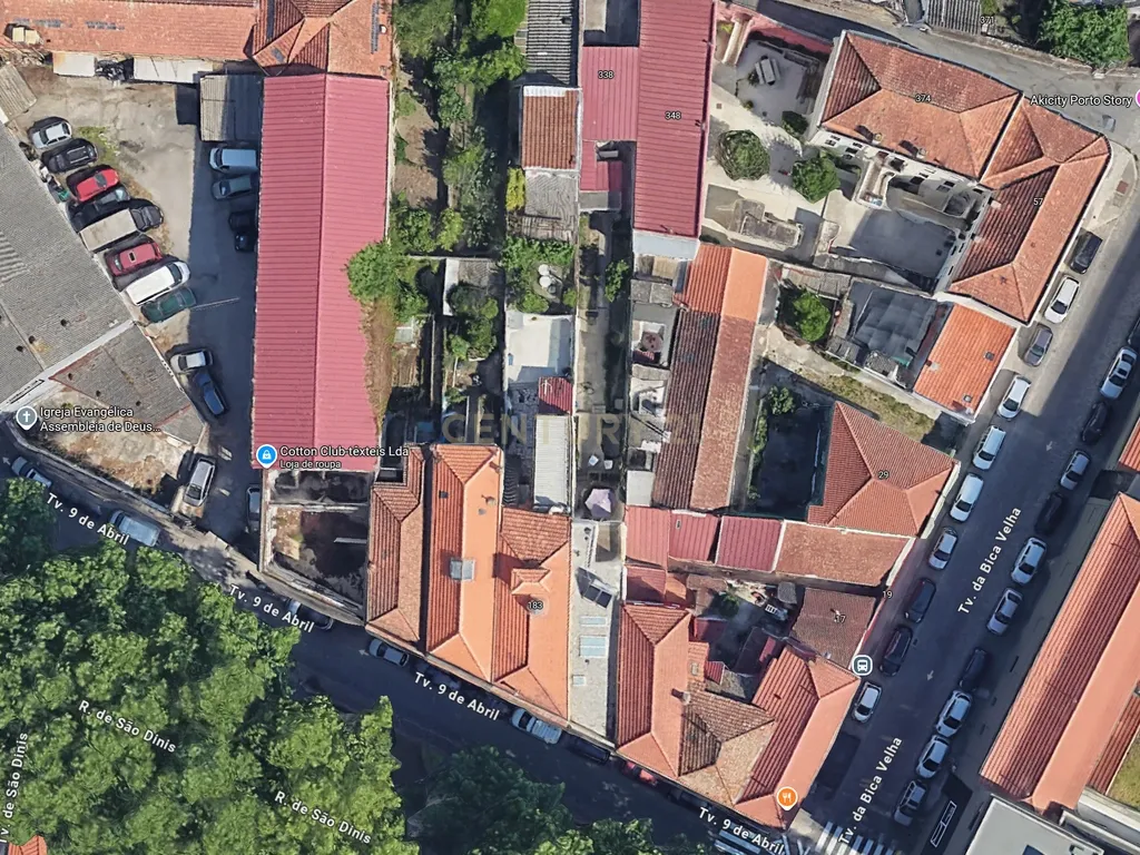 Andar-moradia t3 com espaço exterior no centro do Porto - Image 23