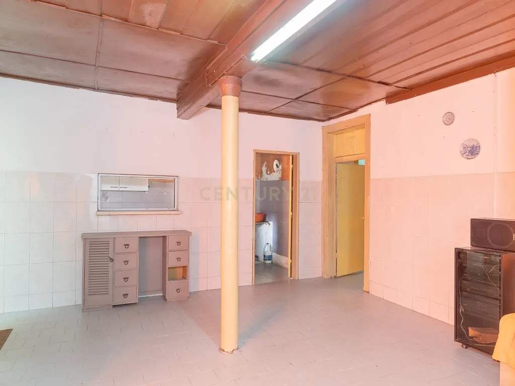Moradia com Potencial de Investimento | Olhalvo - Alenquer - Image 3