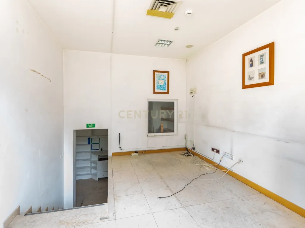 Loja para Arrendamento na Prestigiada Avenida João XXI – Lisboa - Image 7