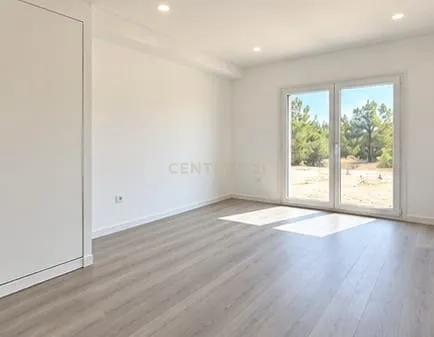Moradia com 5.072 m² de terreno | Quinta do Anjo, Palmela - Image 6