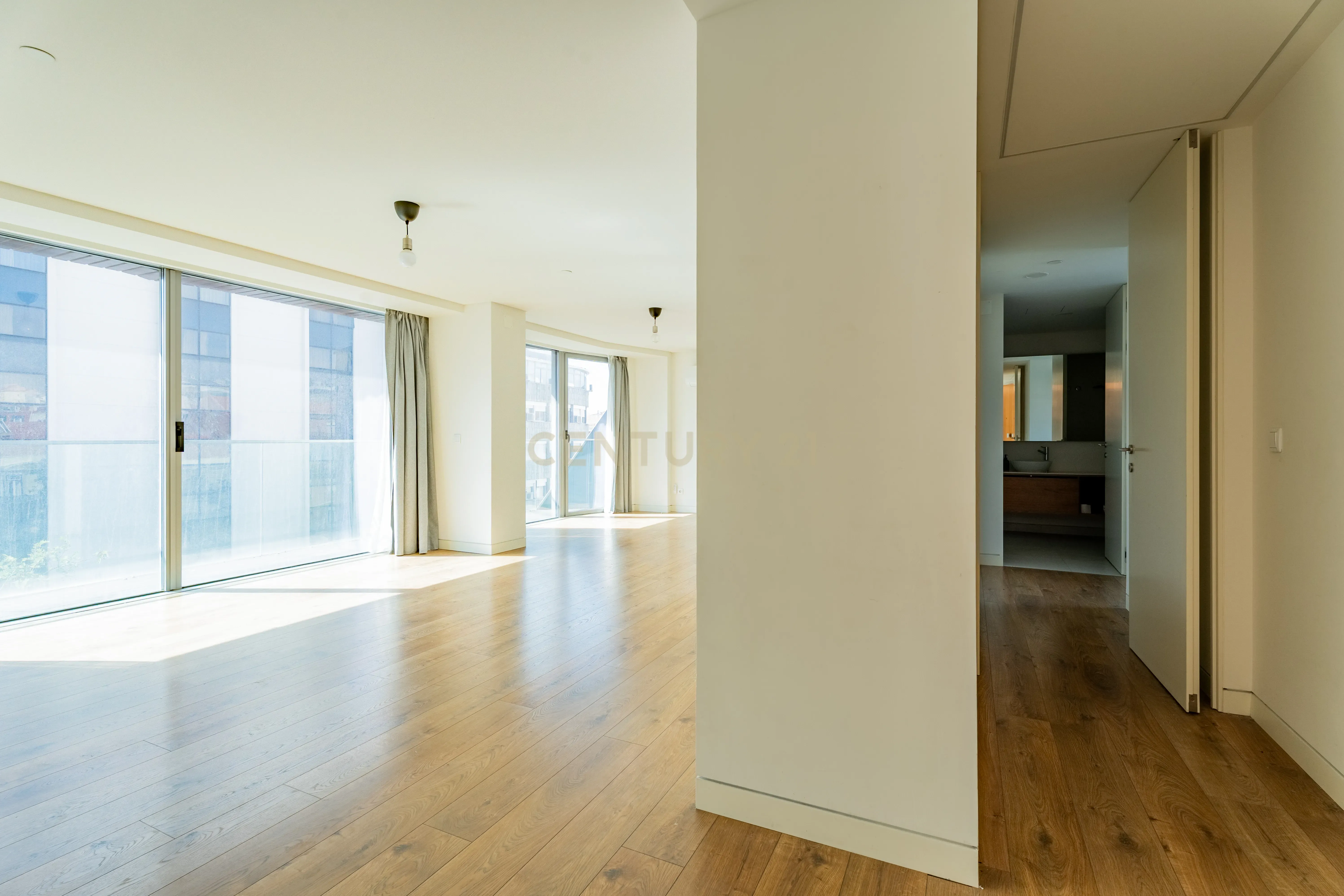 Fotografia 9 de T3 com terraço, +200 m² e garagem junto à Avenida da Liberdade