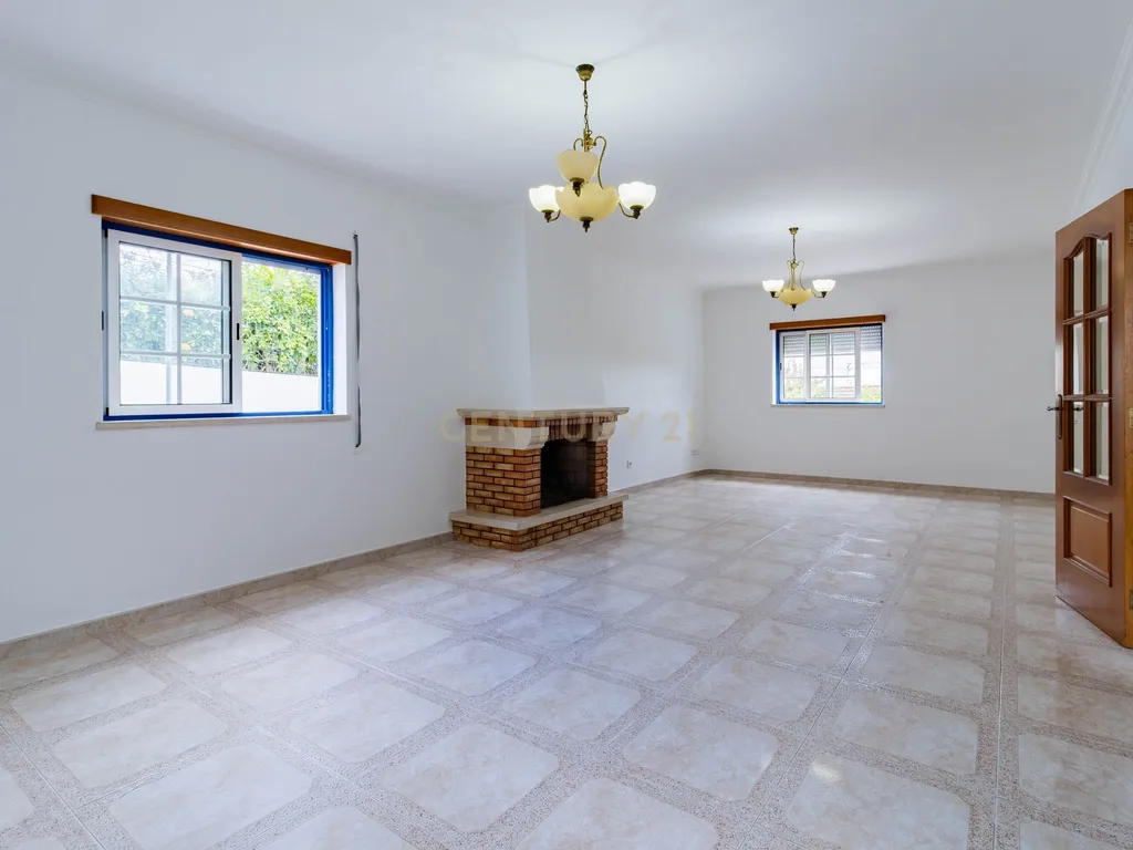Excelente Moradia T3 na Burinhosa - Image 6