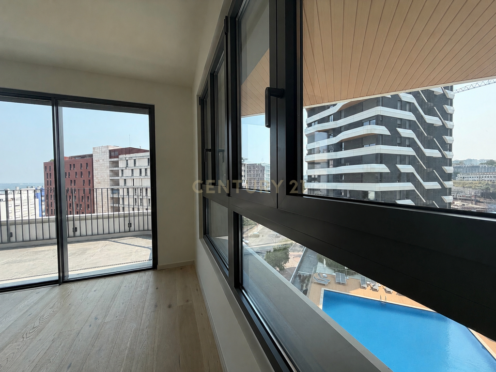 T1 no Parque das Nações, Empreendimento Distrikt, com Varanda e Vista Rio - Image 13