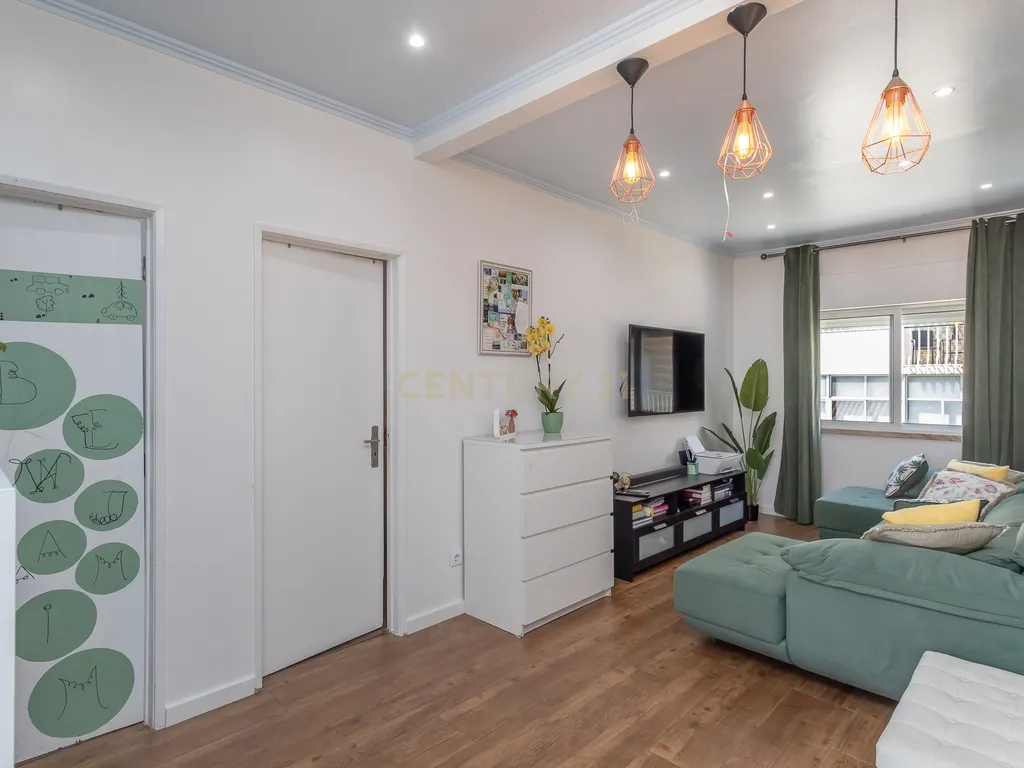 Apartamento Renovado em Vila Franca de Xira, Lisboa - Image 7