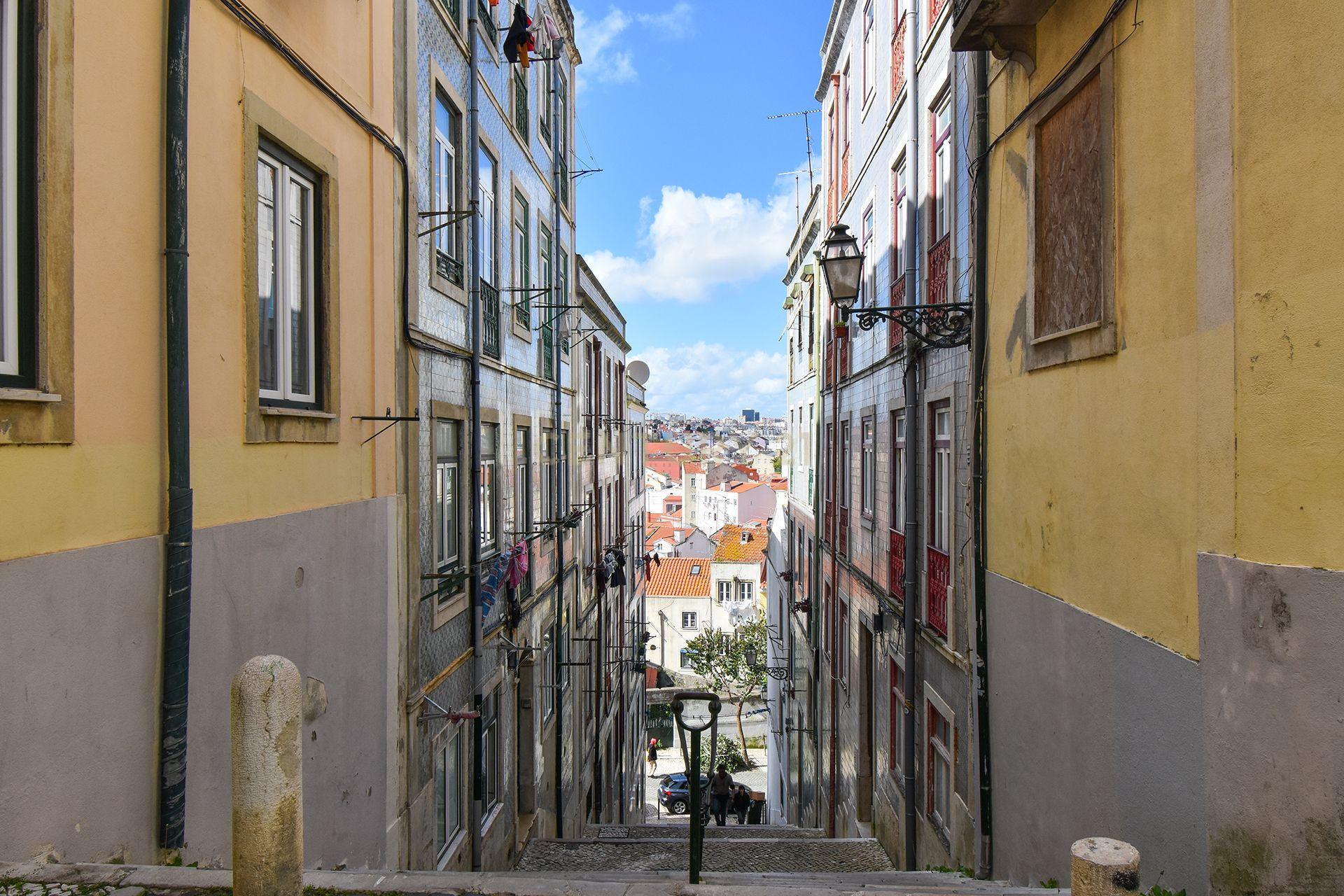 Apartamento T3 renovado com Licença AL - Lisboa - Image 3