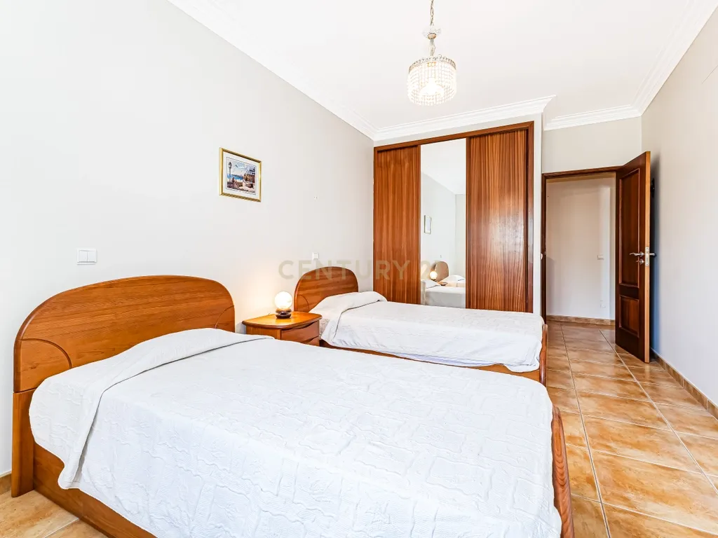 Apartamento T3 com 180 m² a 5 minutos da Praia do Vau – Portimão - Image 17