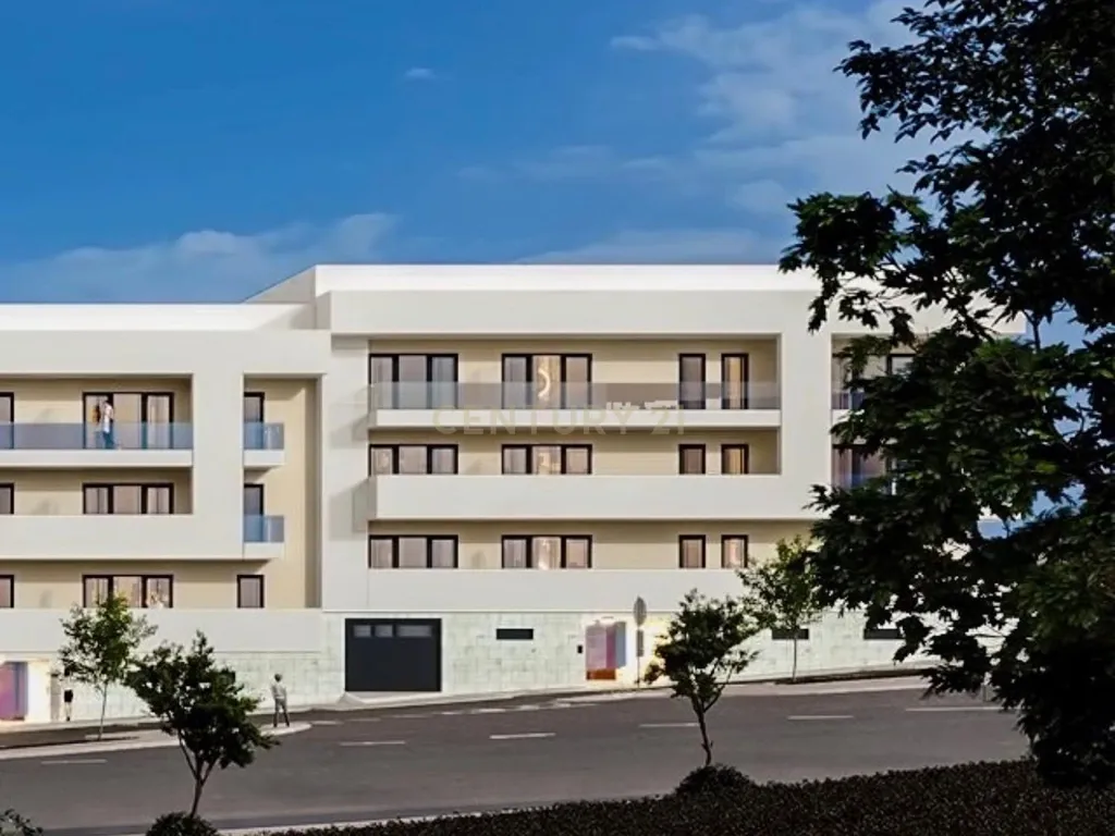 Apartamento T3 Novo com Terraço de 85 m² | Junto ao Palácio Nacional de Mafra - Image 3