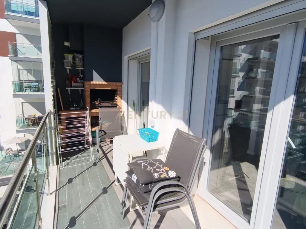 Apartamento T2 na Urbanização Solvillas, Odivelas – Espaço, Luz e Conforto - Image 11