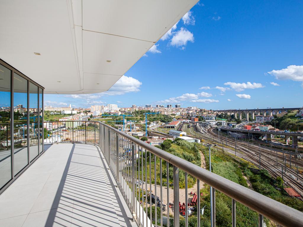 Apartamento de Luxo com 3 Quartos Virado a Sul na prestigiada Infinity Tower - Image 30