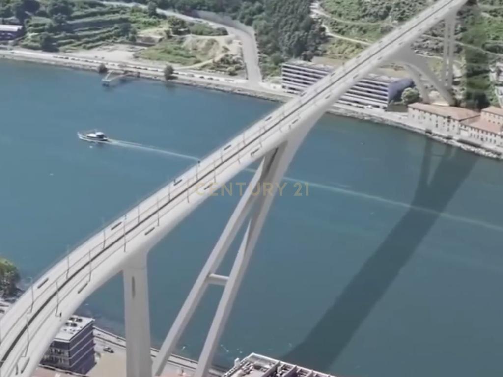T2 Exclusivo no The Yard Urban – Vila Nova de Gaia | 5º Piso | Vista Rio Douro - Image 19